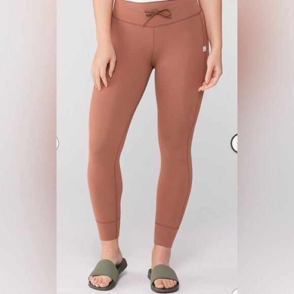 NWOT Vuori 7/8ths Daily Legging, Size XL, Light Penny - Picture 1 of 11